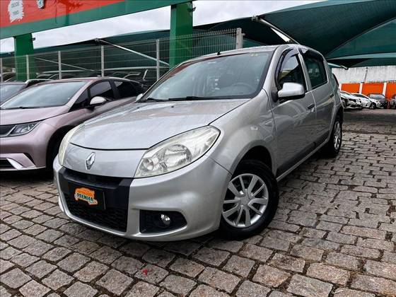 RENAULT SANDERO 1.0 EXPRESSION 16V FLEX 4P MANUAL RENAULT SANDERO 1.0 EXPRESSION 16V FLEX 4P MANUAL